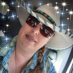 Meet your Posher, Brenda